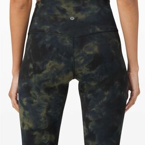 Lululemon Diamond Dye align leggings 25in size 6
